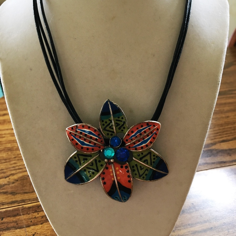 COLORFUL & BOLD CHICO'S NECKLACE